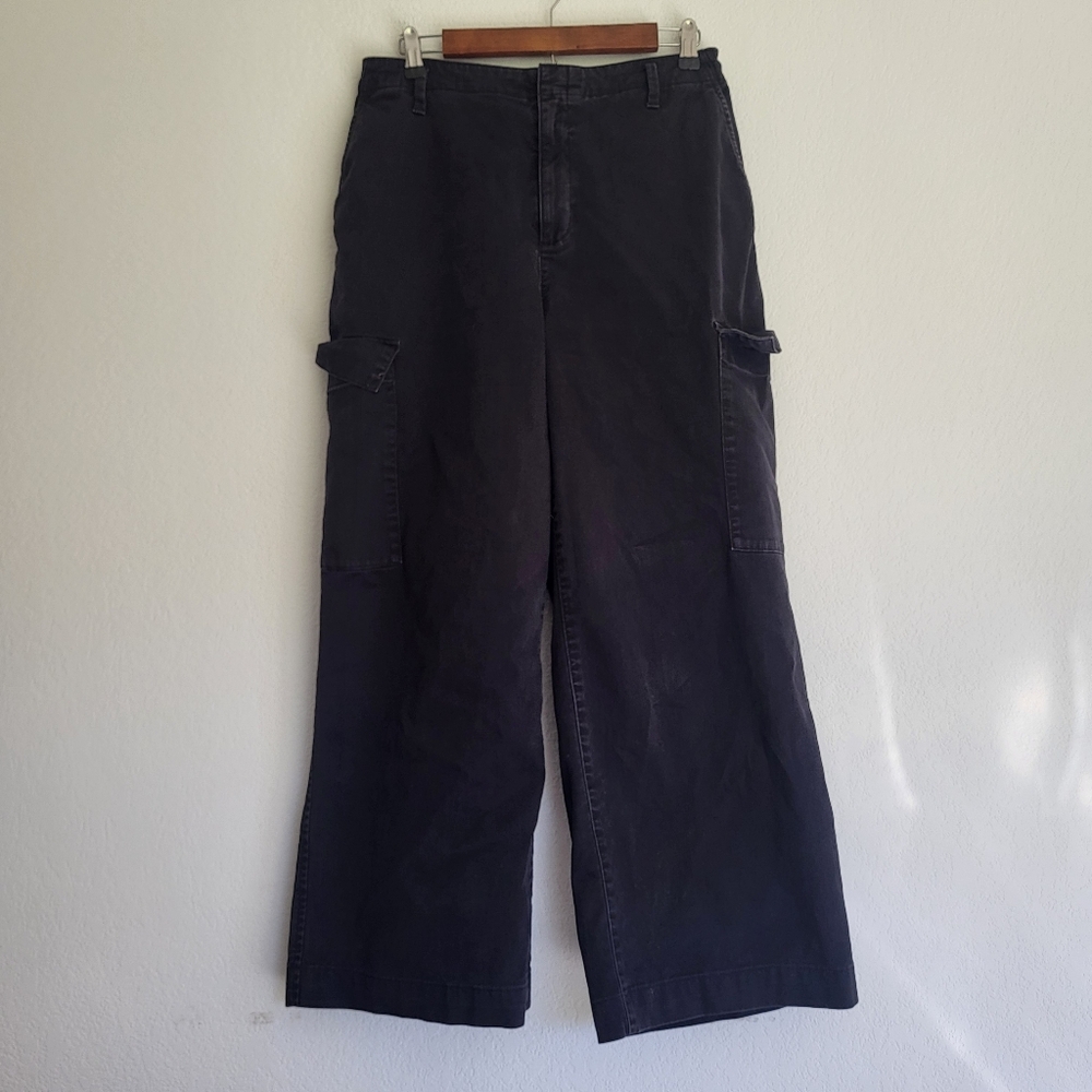 GAP Black Cargo Pants